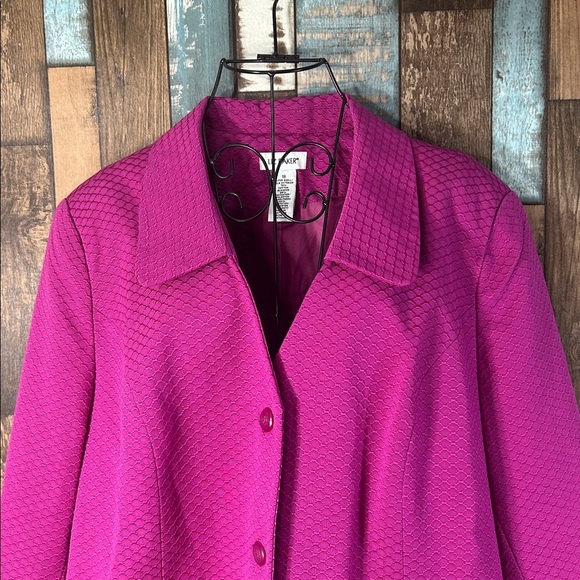 Liz Baker Fuchsia Textured Blazer - Picture 4 of 15